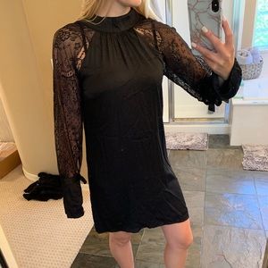 NWT - Michael Stars Lace Sleeve Satin Dreas -small